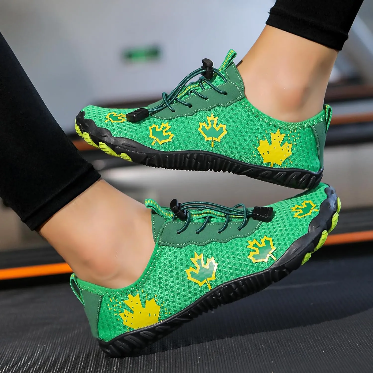 Hike Barefoot Shoes Women Men Non-Slip Athletic Footwear Wide Toe Box Shoes Grounded Footwear Maple Leaf Print Running Swimming Sneaker Quick Dry Hiking Shoe Lightweight Breathable Shoe