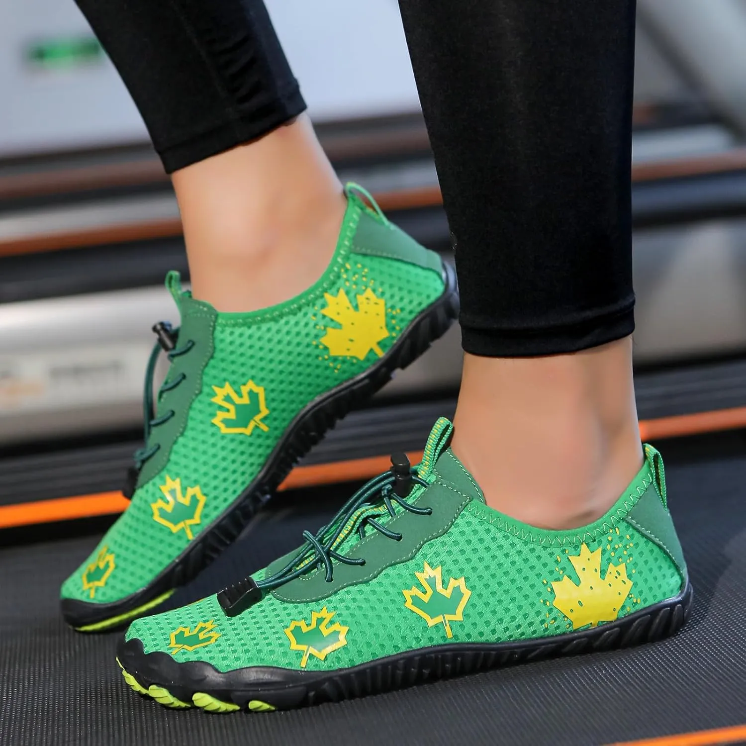 Hike Barefoot Shoes Women Men Non-Slip Athletic Footwear Wide Toe Box Shoes Grounded Footwear Maple Leaf Print Running Swimming Sneaker Quick Dry Hiking Shoe Lightweight Breathable Shoe