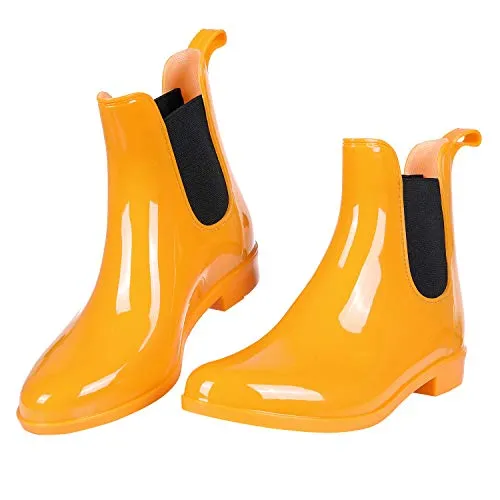 Water-resistant Everyday Chelsea Boots