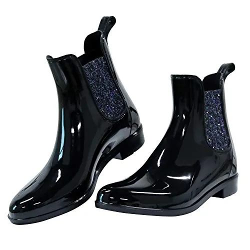 Water-resistant Everyday Chelsea Boots