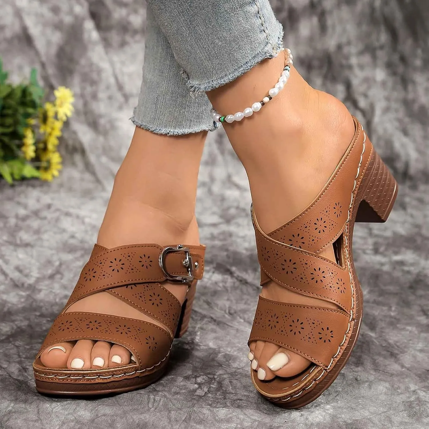 Women's Summer Slippers Open Toe Wedge Sandals with Buckle Strap Comfortable Casual Beach Shoes for Daily Wear