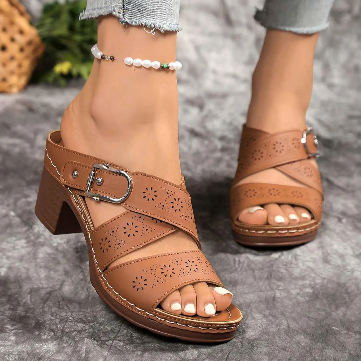 Women's Summer Slippers Open Toe Wedge Sandals with Buckle Strap Comfortable Casual Beach Shoes for Daily Wear