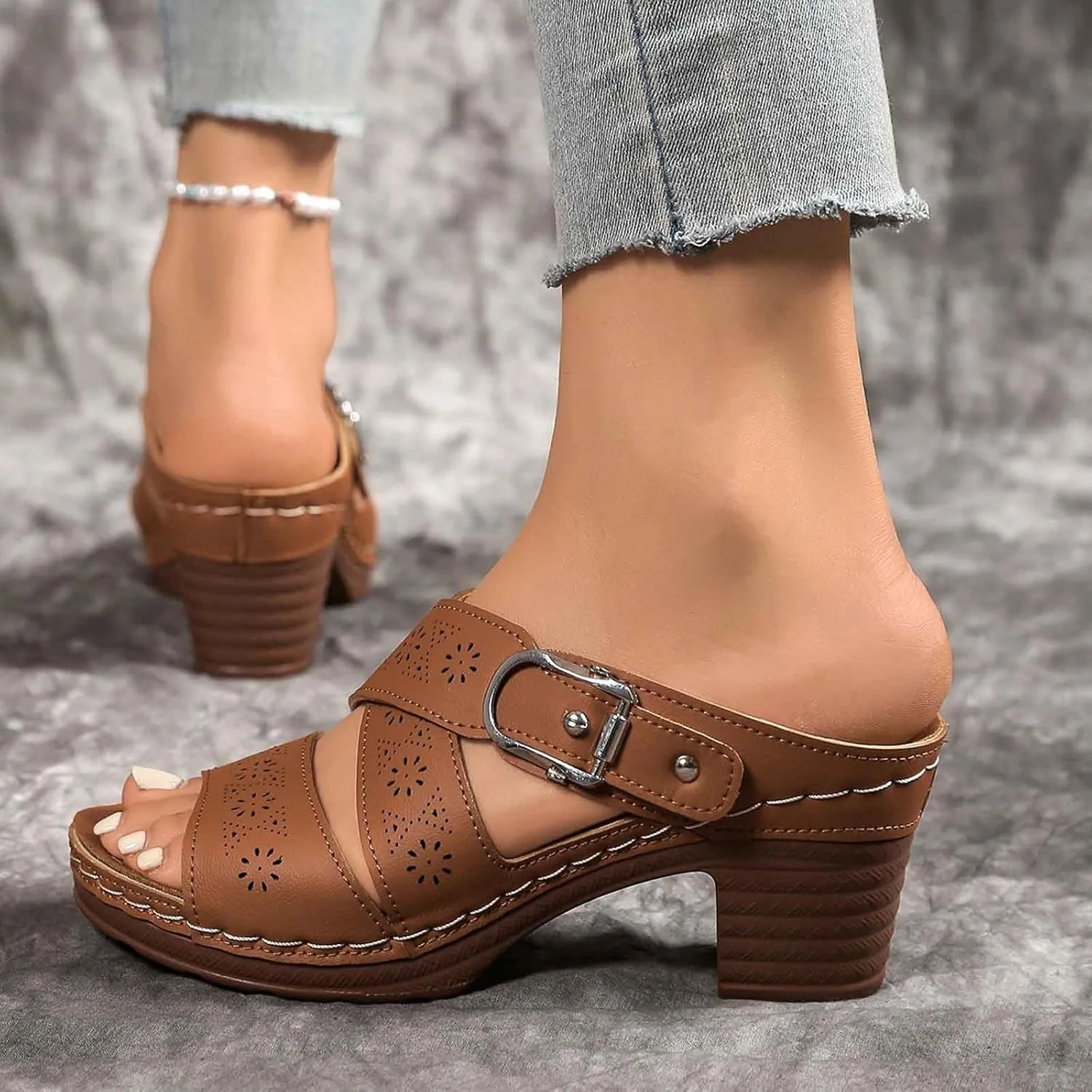 Women's Summer Slippers Open Toe Wedge Sandals with Buckle Strap Comfortable Casual Beach Shoes for Daily Wear
